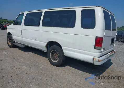 2001 Ford E-350 Super Duty Xl/Xlt z USA, uszkodzony, nr VIN 1FBSS31L01HB65101